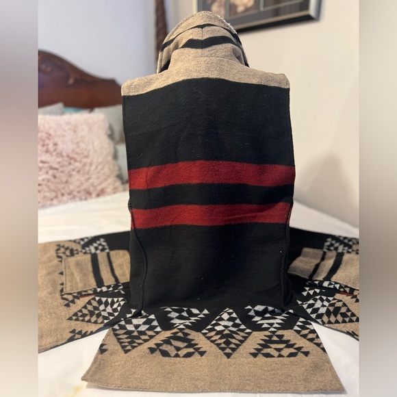 Aztec Print Faux Fur Shearling Asymmetrical Vest - Picture 2 of 5